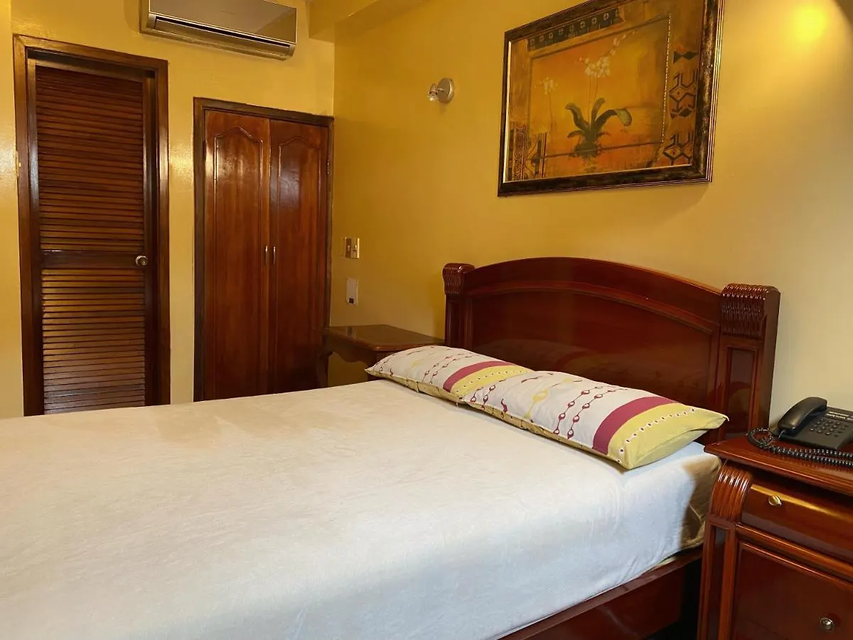Hostal Montesa Guayaquil Hotel